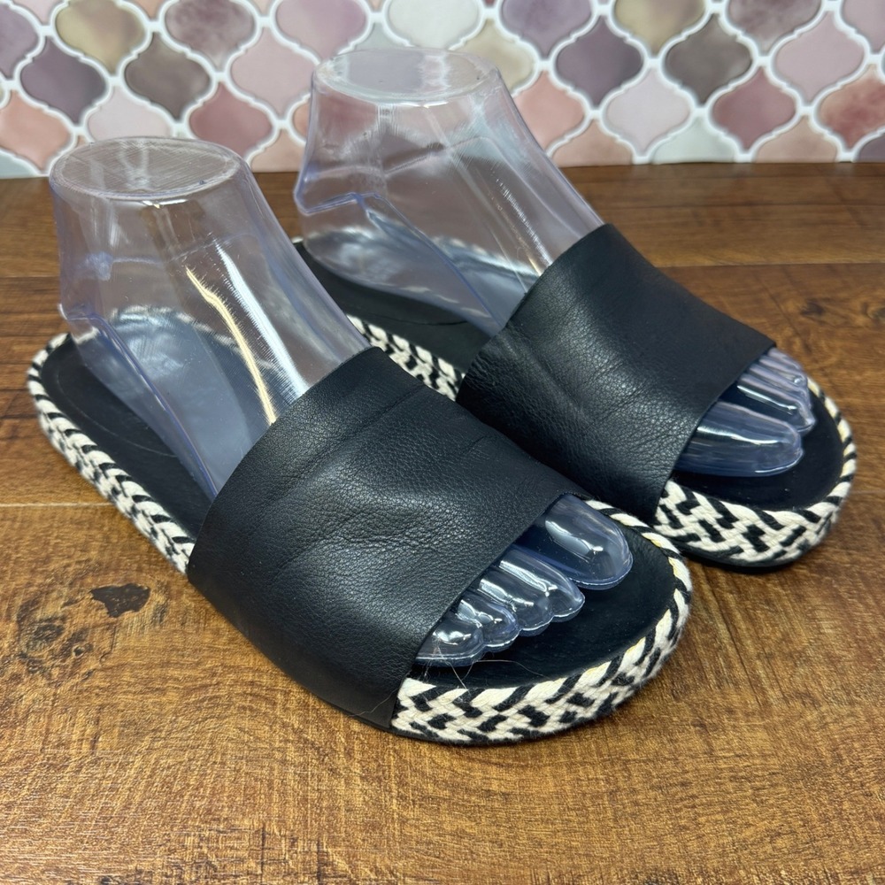 Eileen Fisher‎ Pear Black Leather Chevron Woven Espadrille Slide Sandals 7